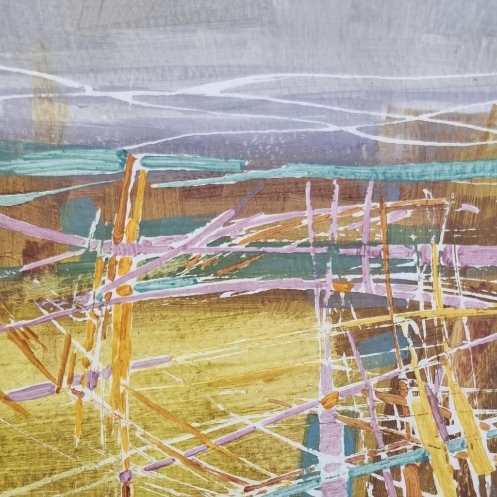 Tableau abstrait petit format 10x10 aux tons jaune, violet et gris. Composition texturée avec des lignes croisées suggérant un horizon de nature.